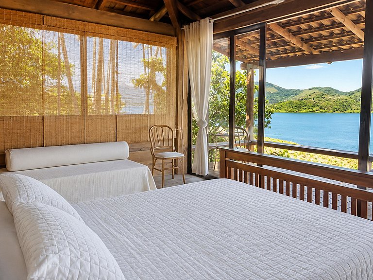 Villa on the hill in Angra dos Reis