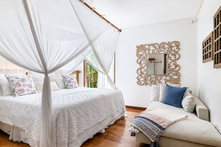 6-suite villa in Arraial D'ajuda