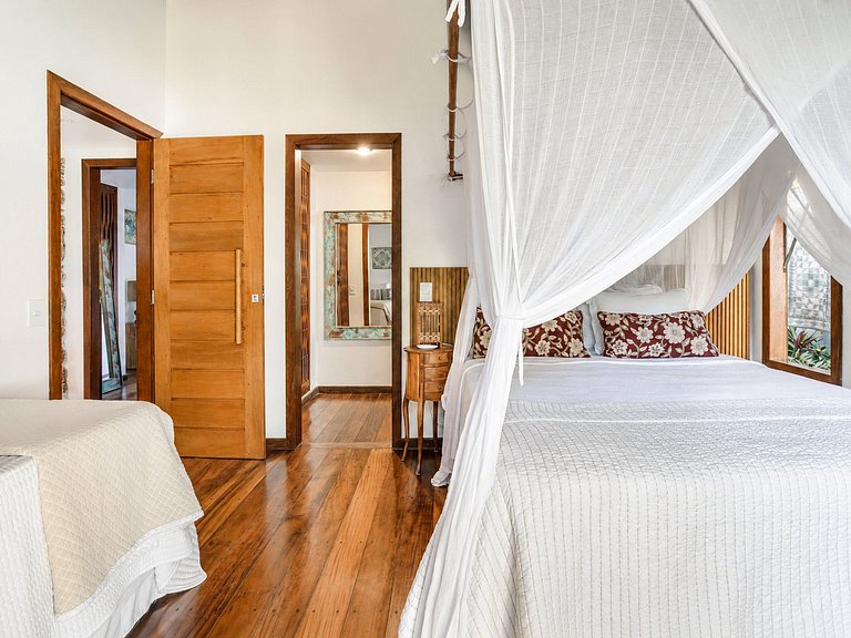 6-suite villa in Arraial D'ajuda