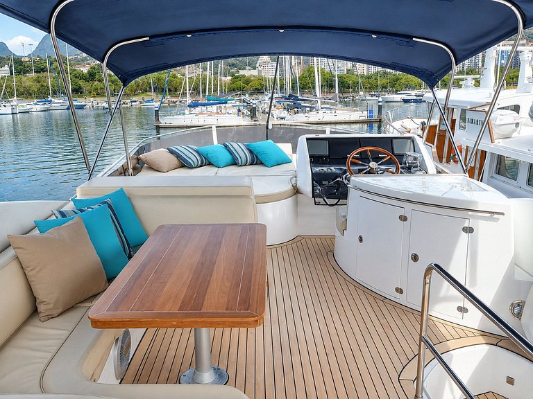 Yate Segue 72 Fly - Boa011