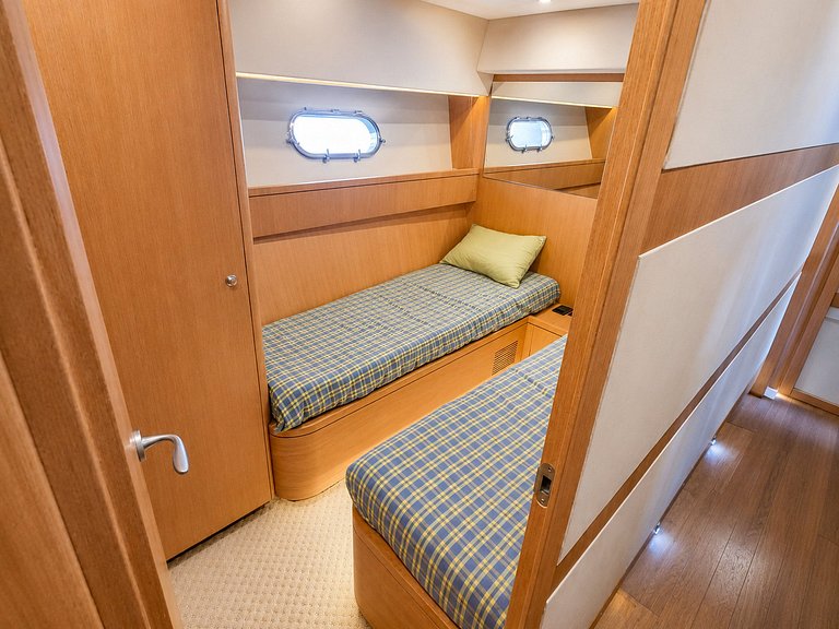 Segue 72 Fly Yacht - Boa011
