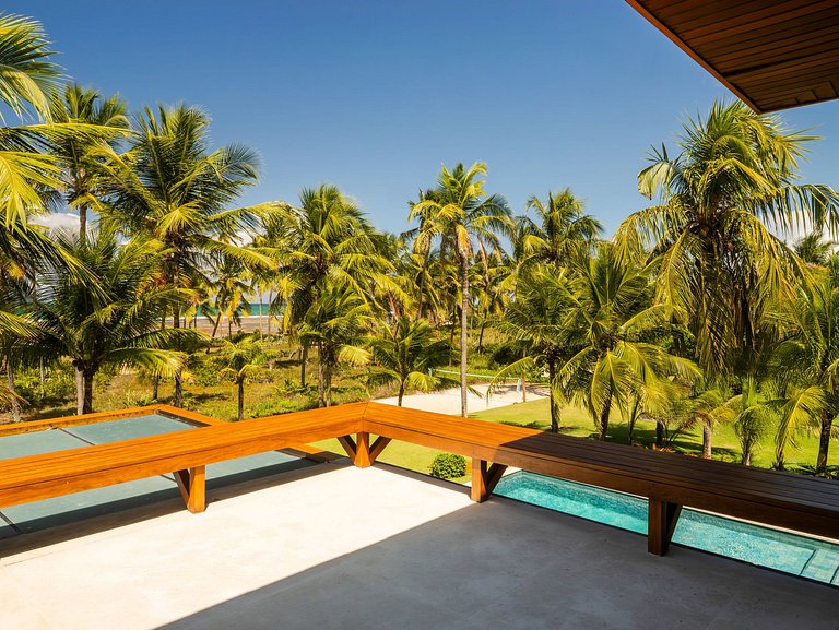 Exclusive Oceanfront Retreat