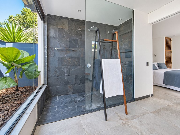 Luxurious Villa in Santa Teresa