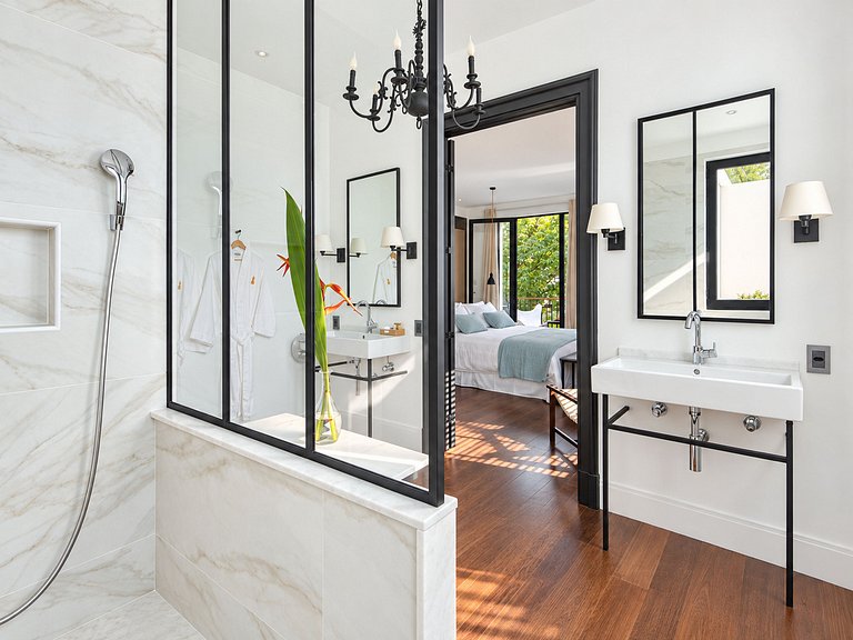 Luxurious Villa in Santa Teresa