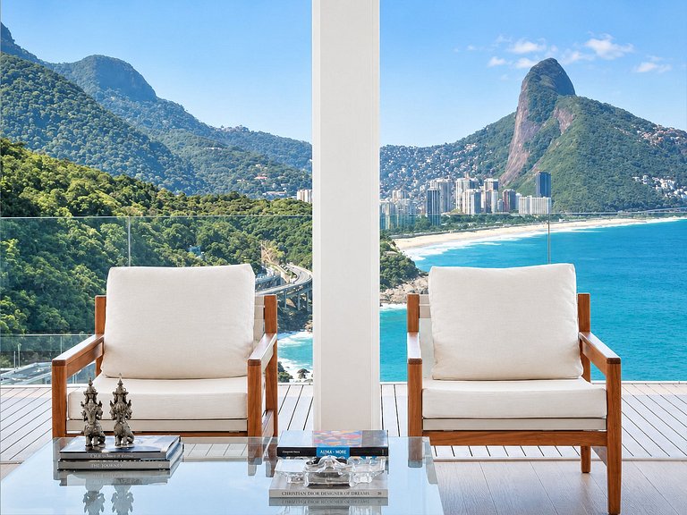 Villa de Lujo con Vista al Mar - Joá Joa015