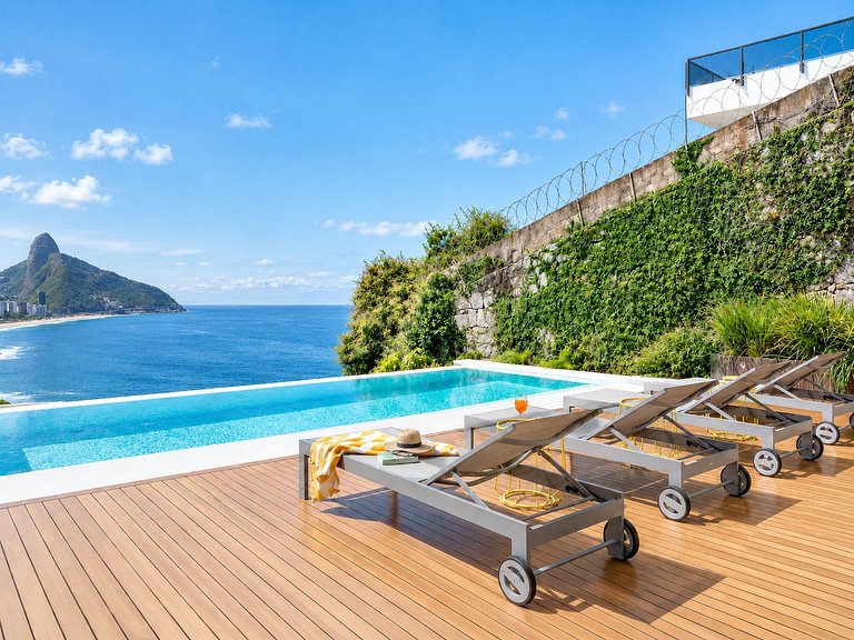 Villa de Lujo con Vista al Mar - Joá Joa015