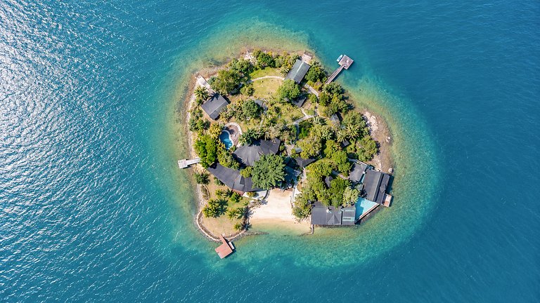 Affascinante isola privata ad Angra