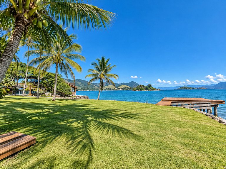 Linda isla privada en Angra dos Reis