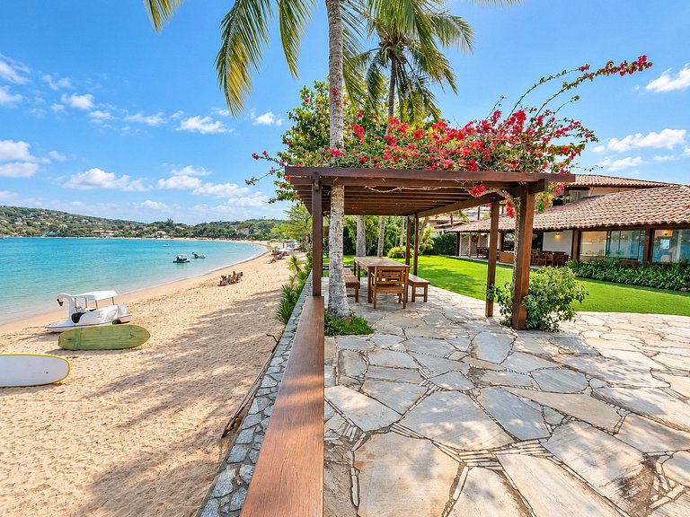 Fantástica villa beira-mar em Búzios