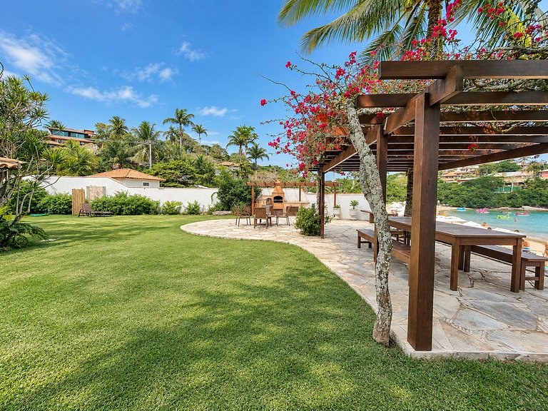 Fantástica villa beira-mar em Búzios