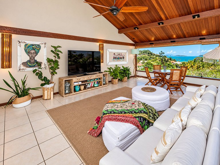 House with sea view in Geribá, Búzios