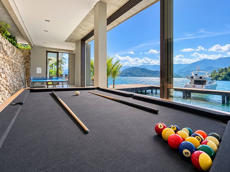 Casa in riva al mare ad Angra dos Reis