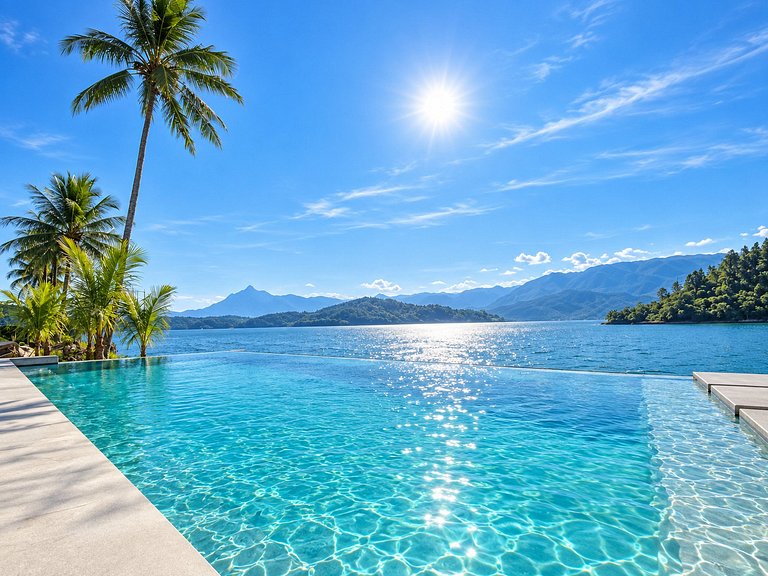 Casa junto al mar en Angra dos Reis