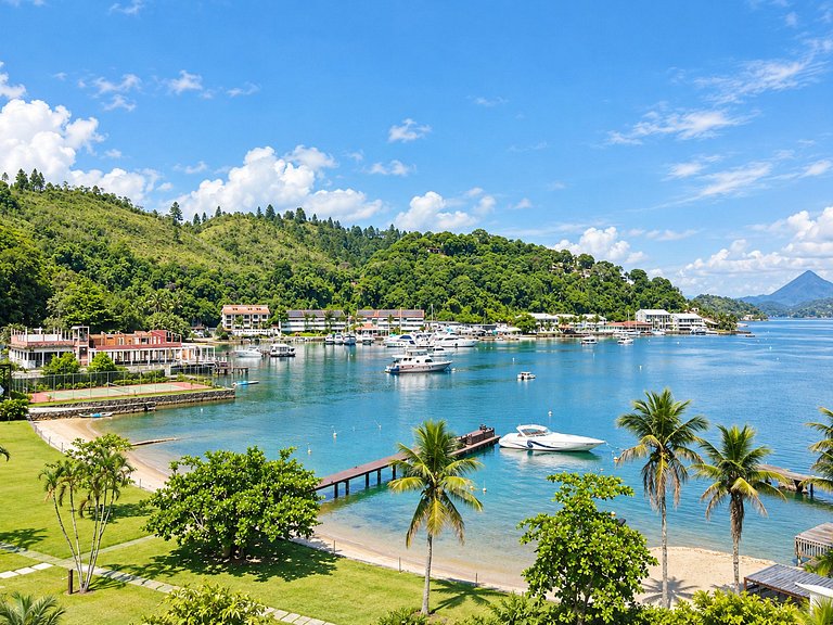 Casa junto al mar en Angra dos Reis