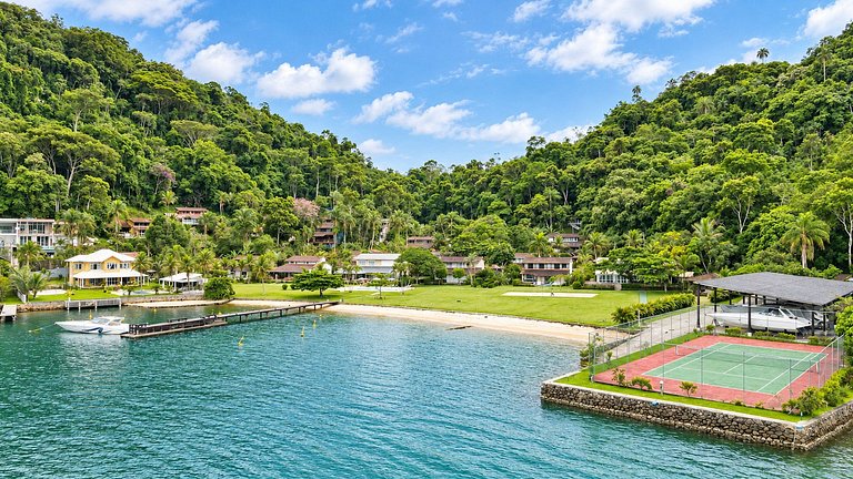 Casa junto al mar en Angra dos Reis