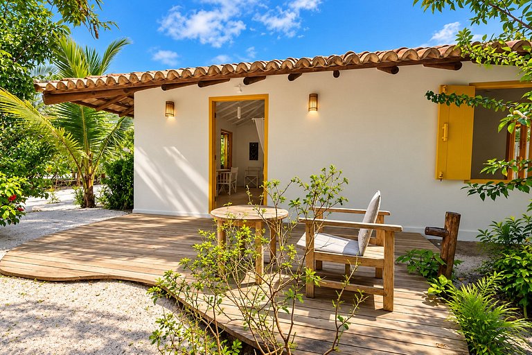 House facing the sea with swimming pool in Trancoso