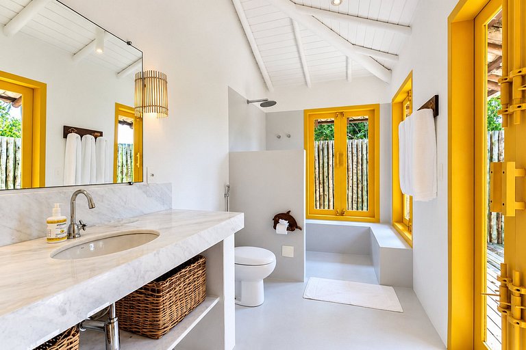 House facing the sea with swimming pool in Trancoso