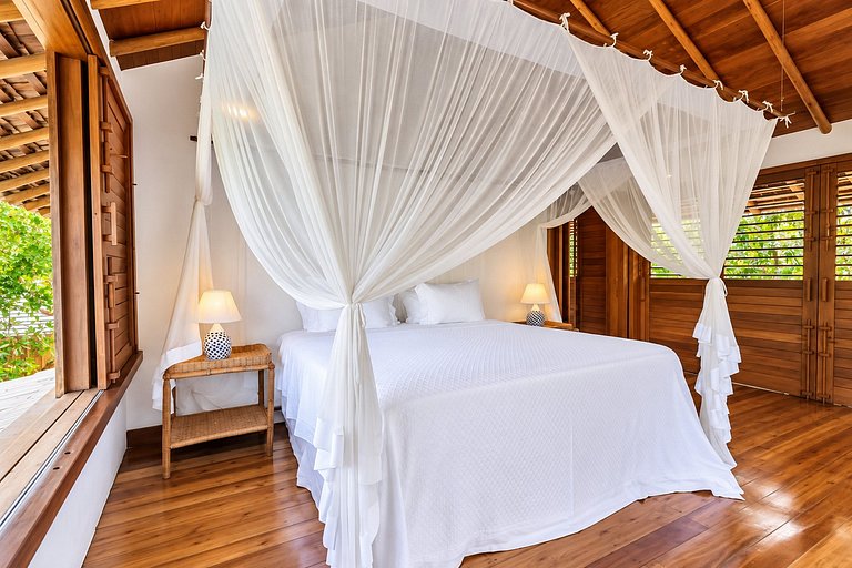 House facing the sea with swimming pool in Trancoso