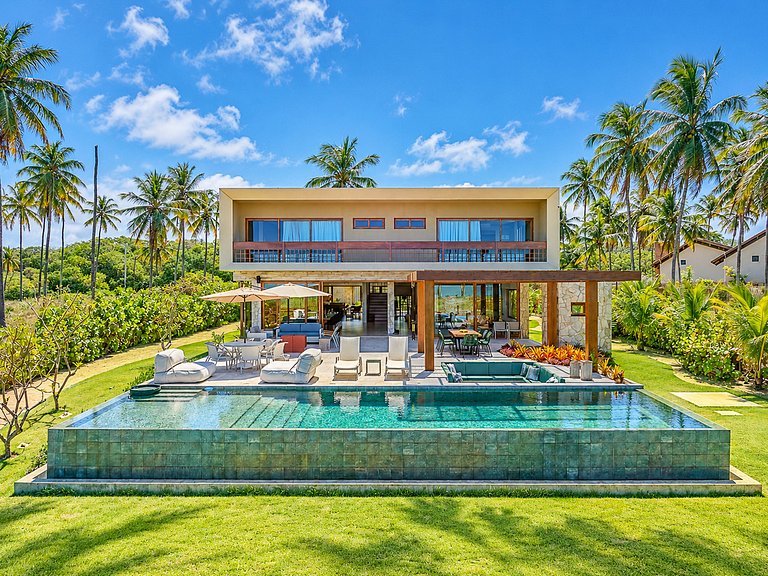 Villa en bord de plage avec piscine chauffée à Mamucabinha -