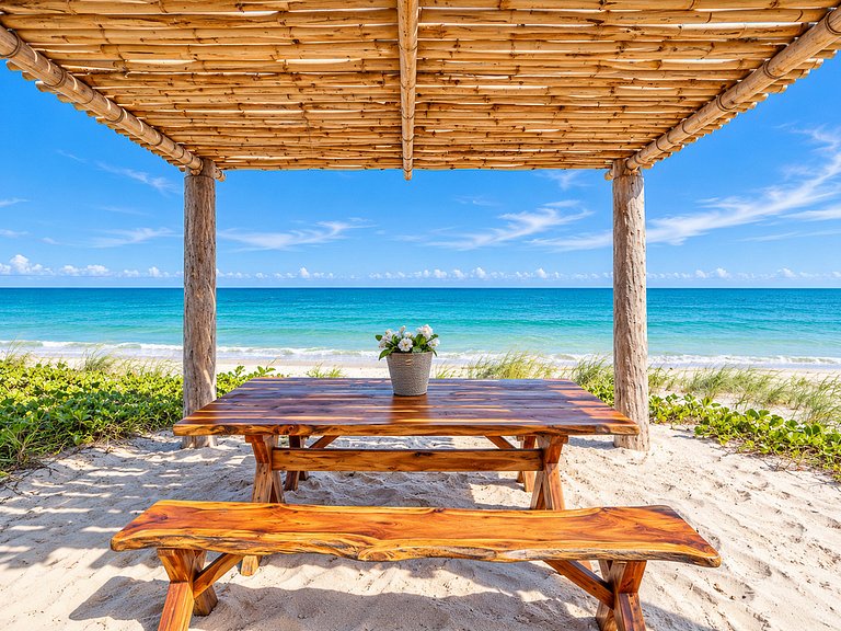 Casa à beira da Praia de Mamucabinha com piscina aquecida -