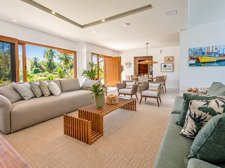 Beachfront villa with heated pool in Mamucabinha - Car004