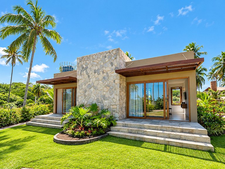 Villa en bord de plage avec piscine chauffée à Mamucabinha -