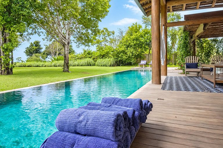 Beach house with pool in Trancoso