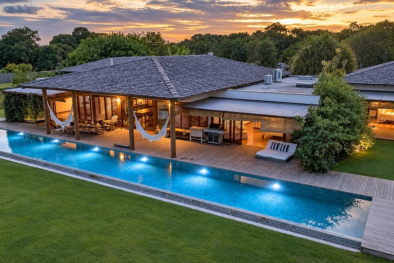 Beach house with pool in Trancoso