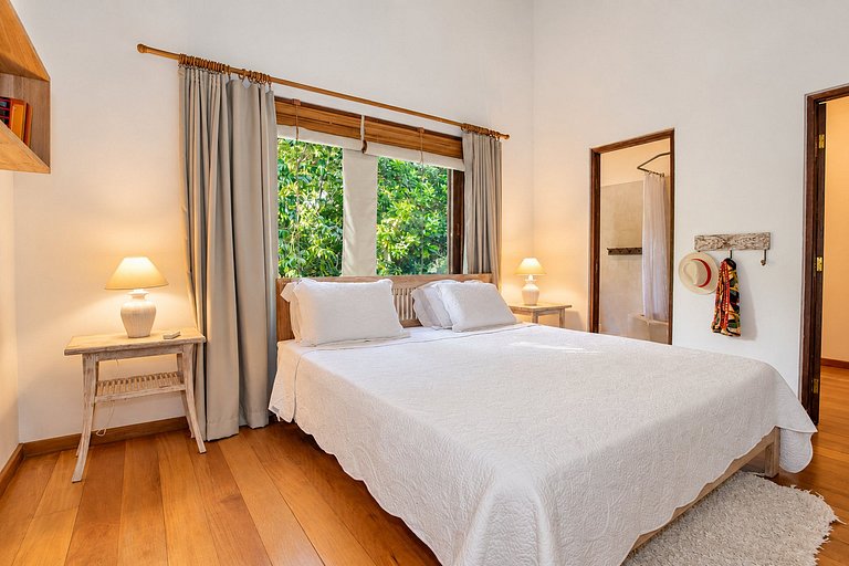 Villa com piscina e vista mar em Trancoso