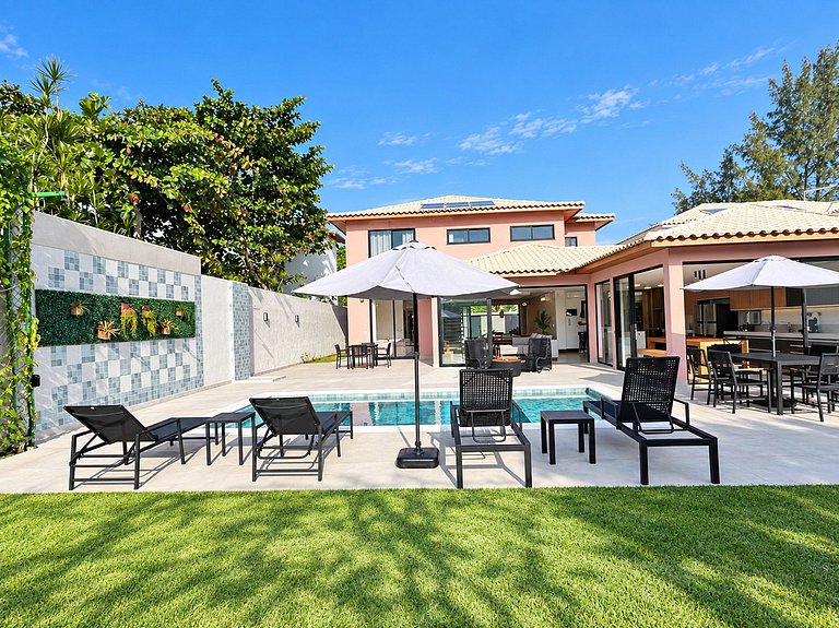 Luxury villa near the beach in Buzios