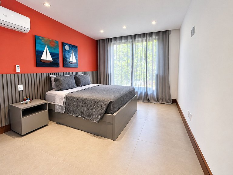 Luxury villa near the beach in Buzios