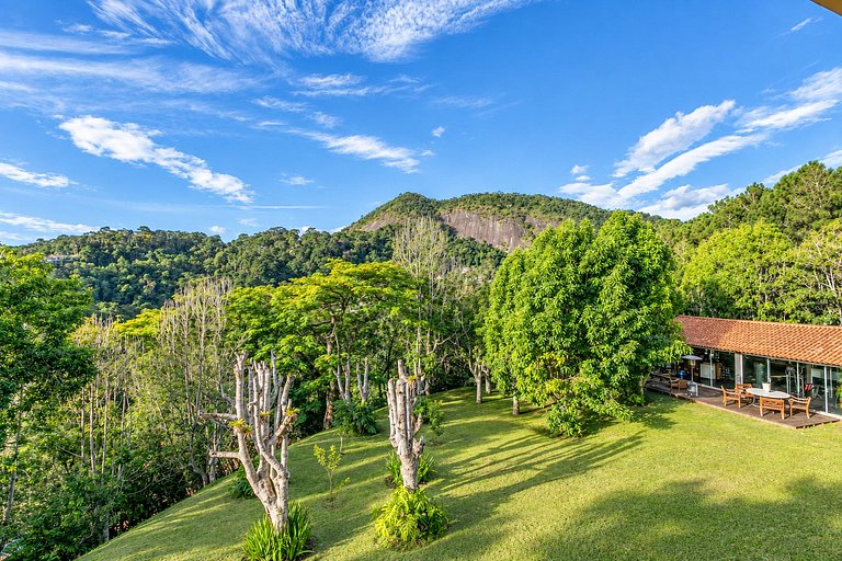 Beautiful luxury villa in Itaipava