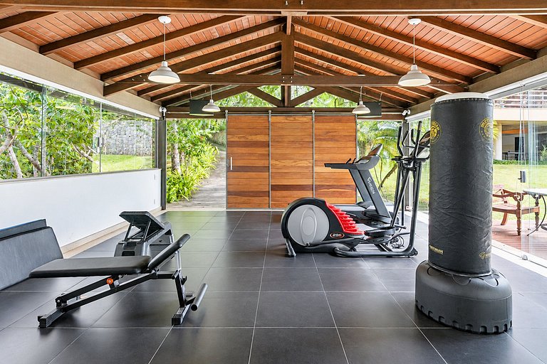 Beautiful luxury villa in Itaipava