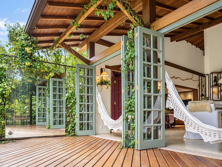 Beautiful house with pool in Serra do Rio