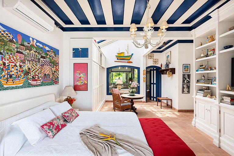 Villa and loft by the sea in Paraty