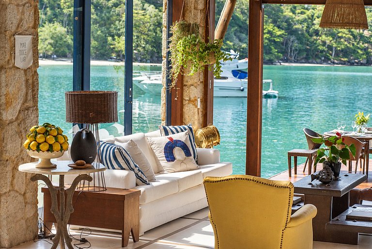 Villa et loft en bord de mer à Paraty
