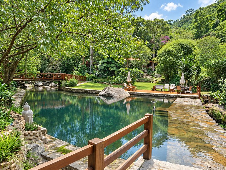 Casa con cascata a Petrópolis