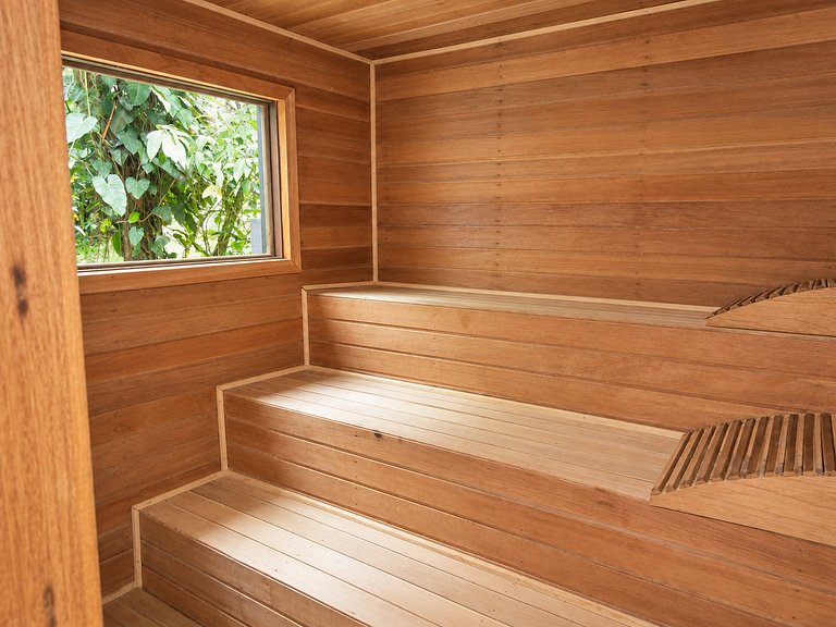 Casa de campo com cachoeira em Petrópolis