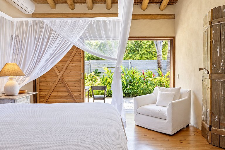 Beautiful house with pool in Trancoso