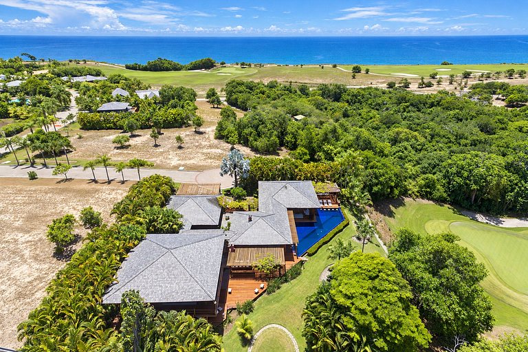 Luxuosa villa de 6 suítes em Trancoso