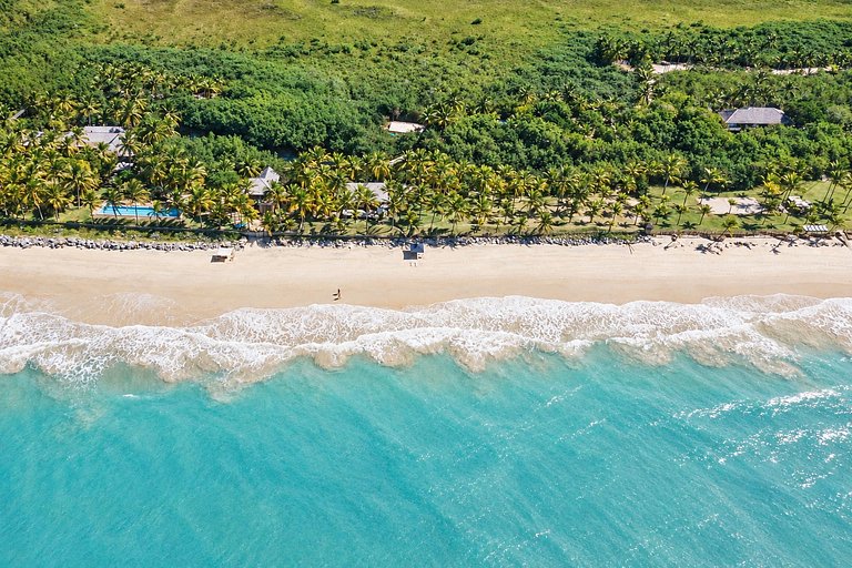 Idyllic seafront villa in Trancoso