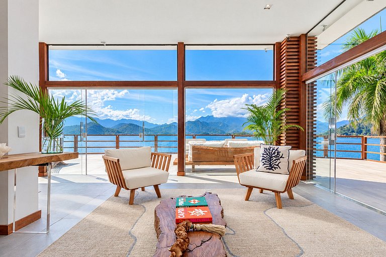 Luxuosa ilha em Angra dos Reis