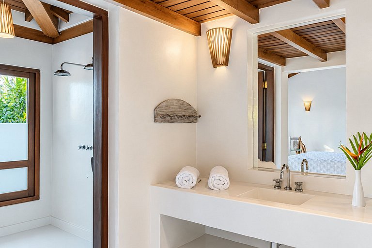 Luxurious villa with pool in Trancoso