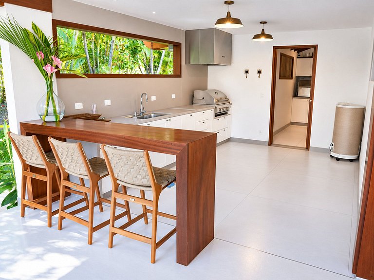 Luxurious villa with pool in Trancoso