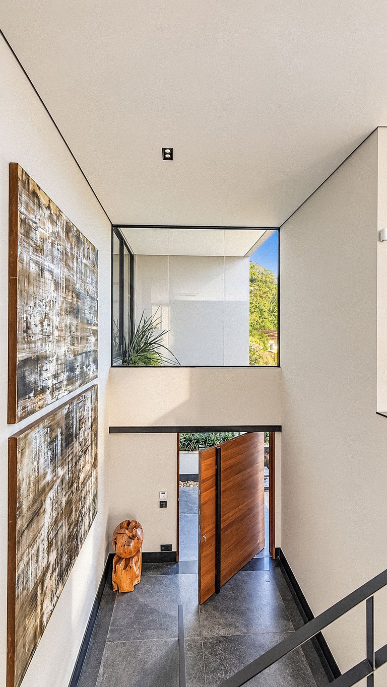 Villa au Joá avec vue mer et piscine à débordement - Joa023