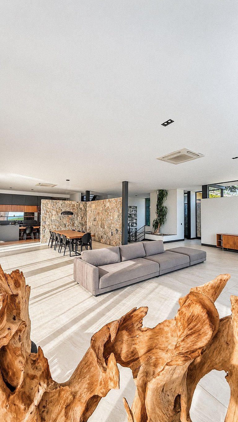 Villa au Joá avec vue mer et piscine à débordement - Joa023