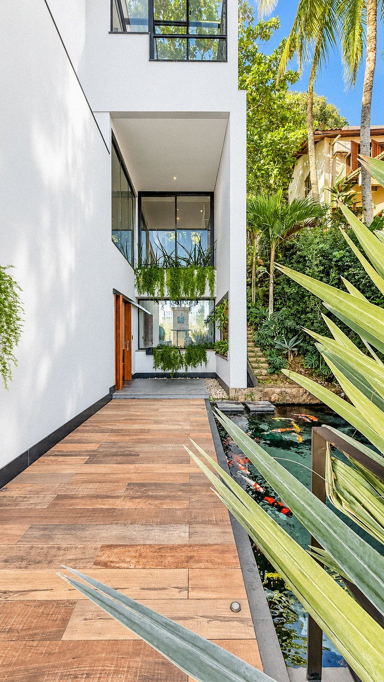 Villa au Joá avec vue mer et piscine à débordement - Joa023