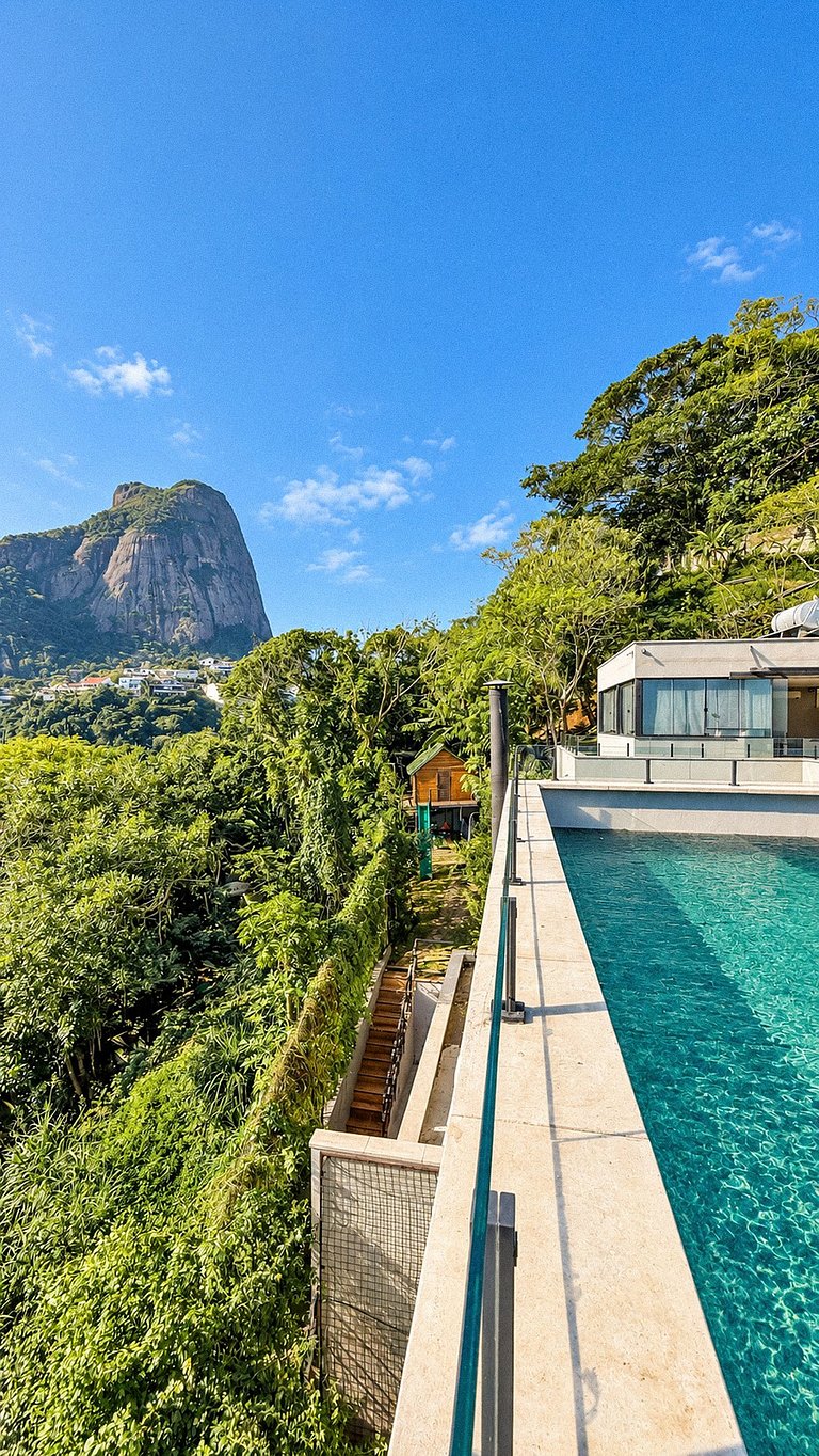 Mansão no Joá com vista mar e piscina infinita - Joa023