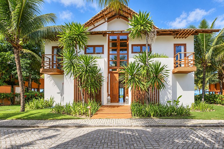 Casa con 4 Suites y Piscina en Trancoso