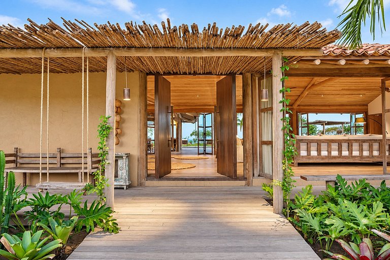 Exclusive Retreat in Altos de Trancoso